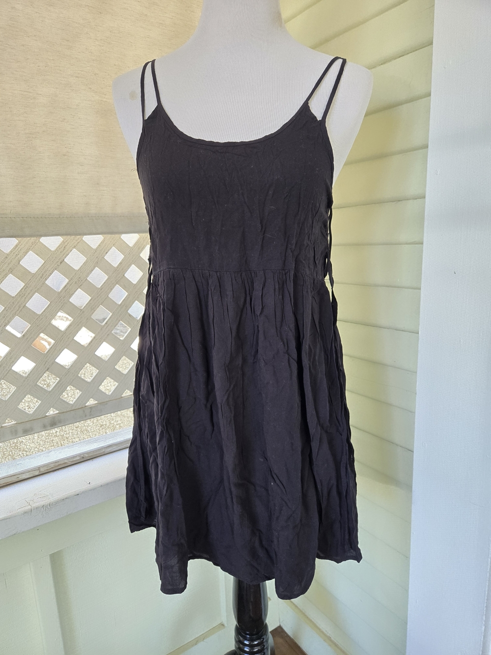 Forever 21 Black Dress with Side String Detail - Picture 4 of 5